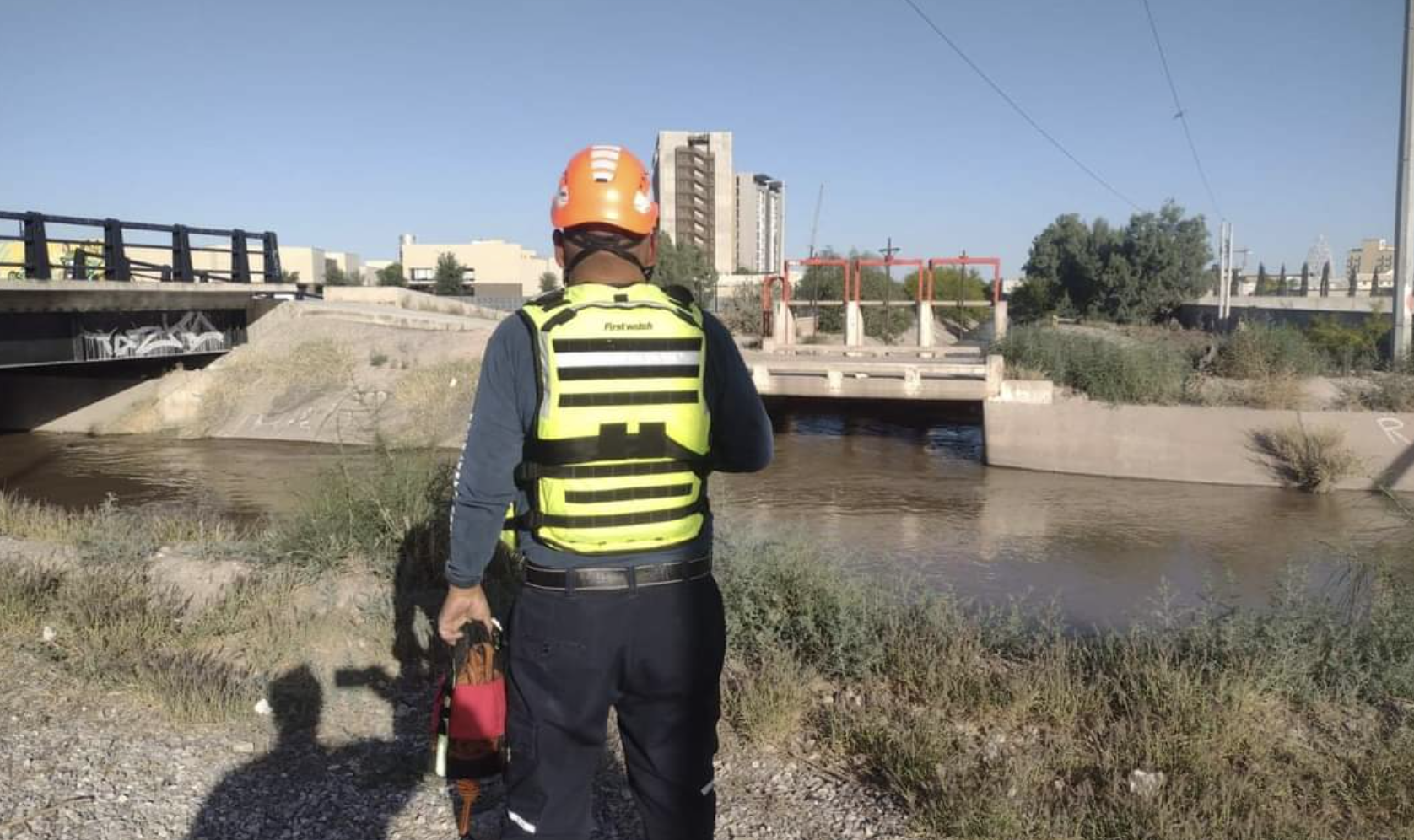 Se reanuda vigilancia en canales por segunda apertura en compuertas de presas