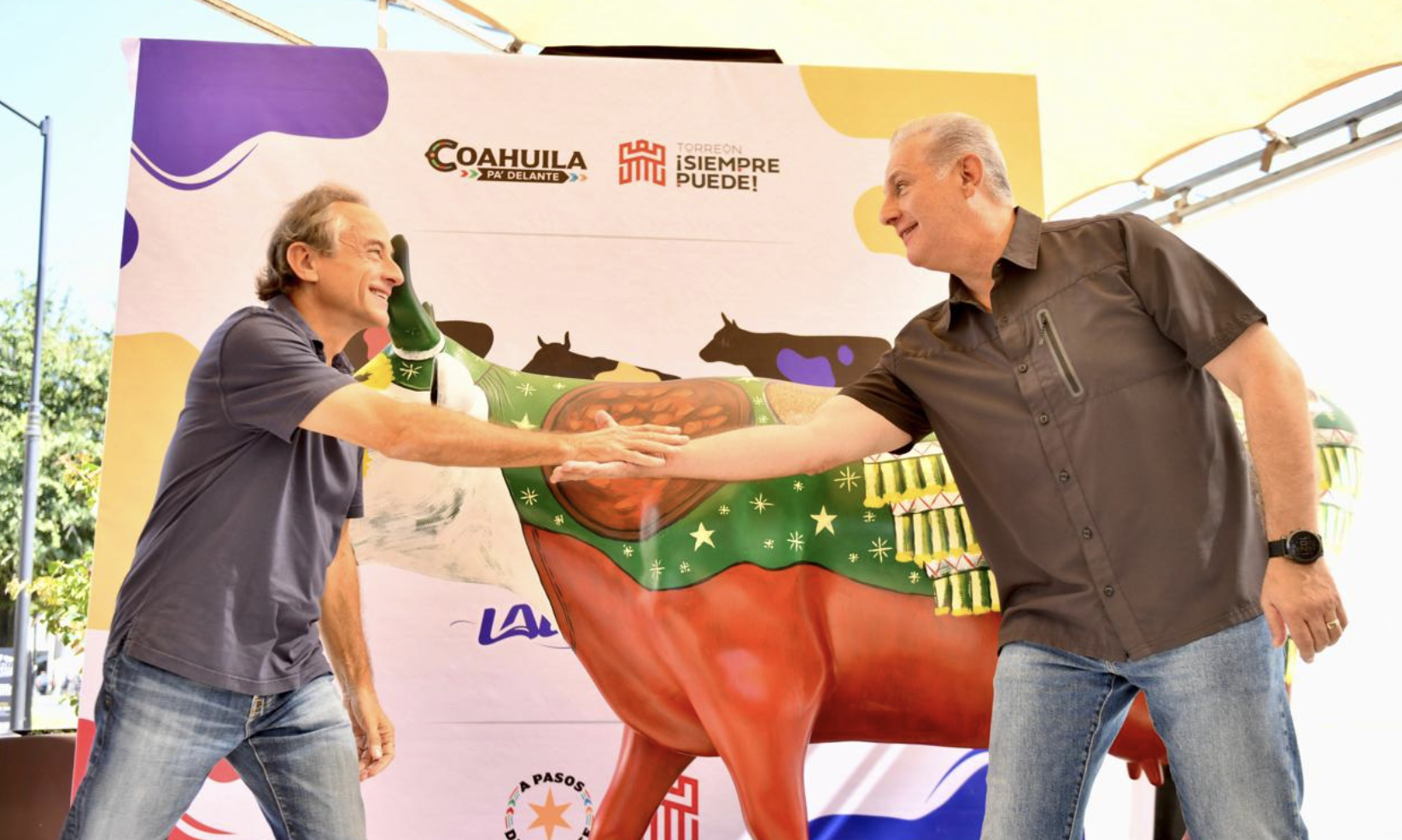 Inauguran el CowParade México 2024 en el Paseo Colón