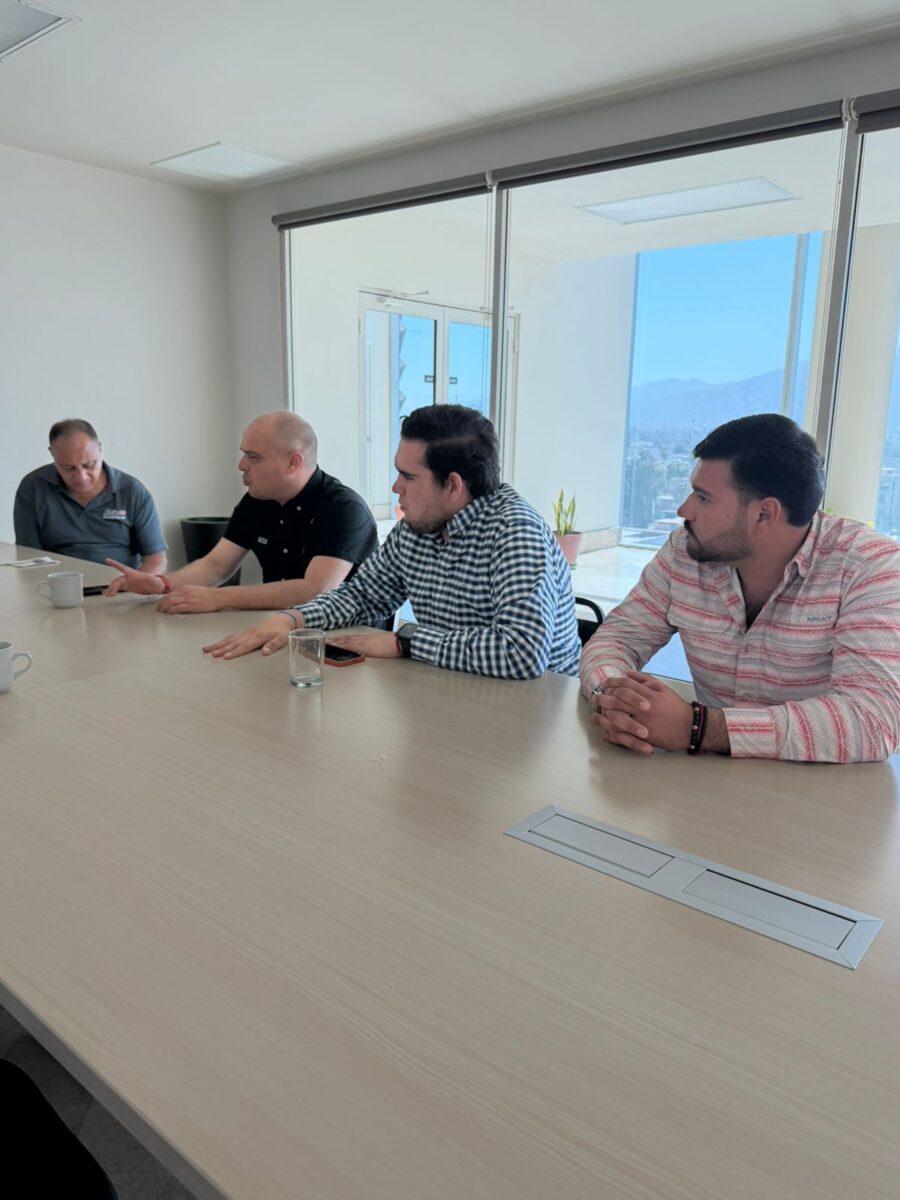 Refuerzan verificación físico-mecánica de taxis para garantizar la seguridad de los usuarios y el cuidado del medio ambiente